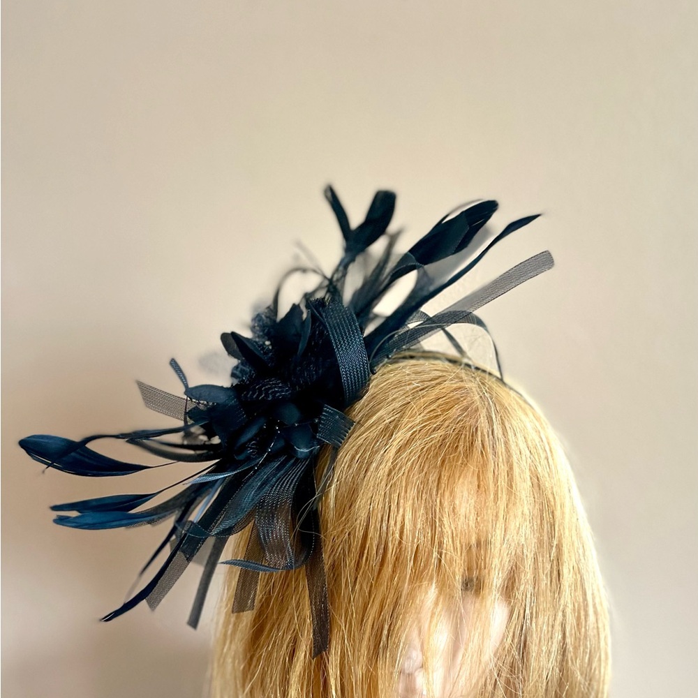 Elegant Black Fascinator